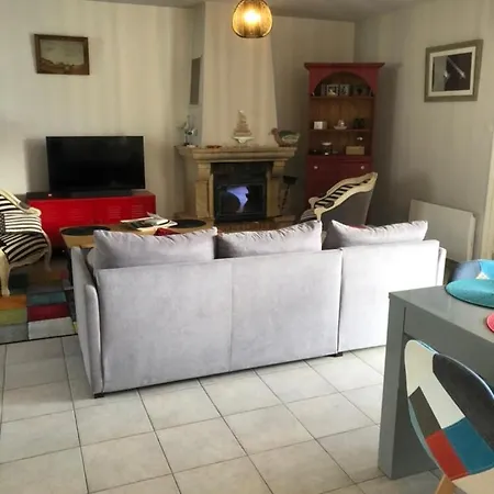 Maison A 400m De La